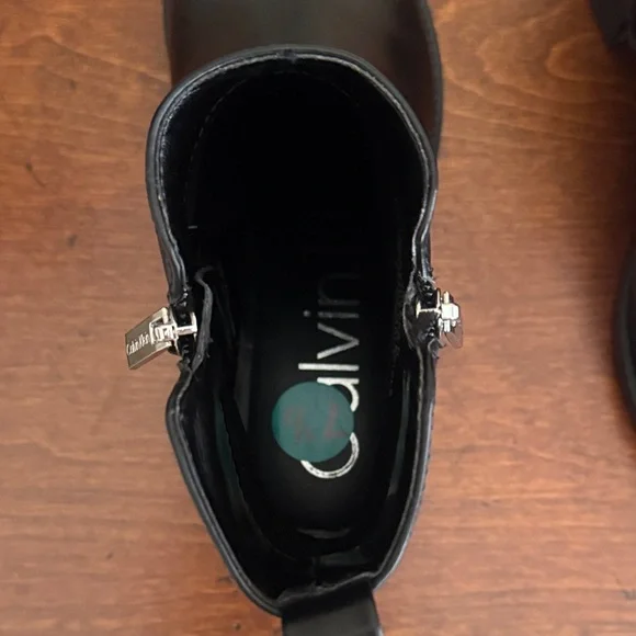 Calvin Klein Women's Black Leather Ankle Boots Size 7.5 M EUC - Picture 5 of 15